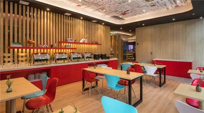 Ibis Urumqi Weixing Square Hotel Exteriör bild